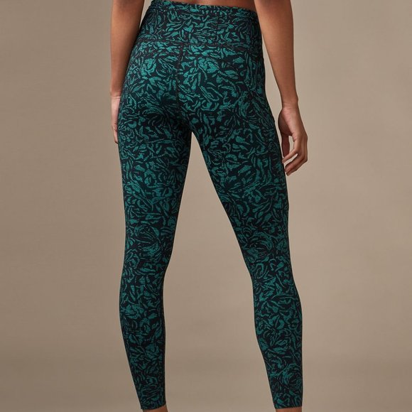 LULULEMON green fast and free 7/8 tight - Picture 5 of 12